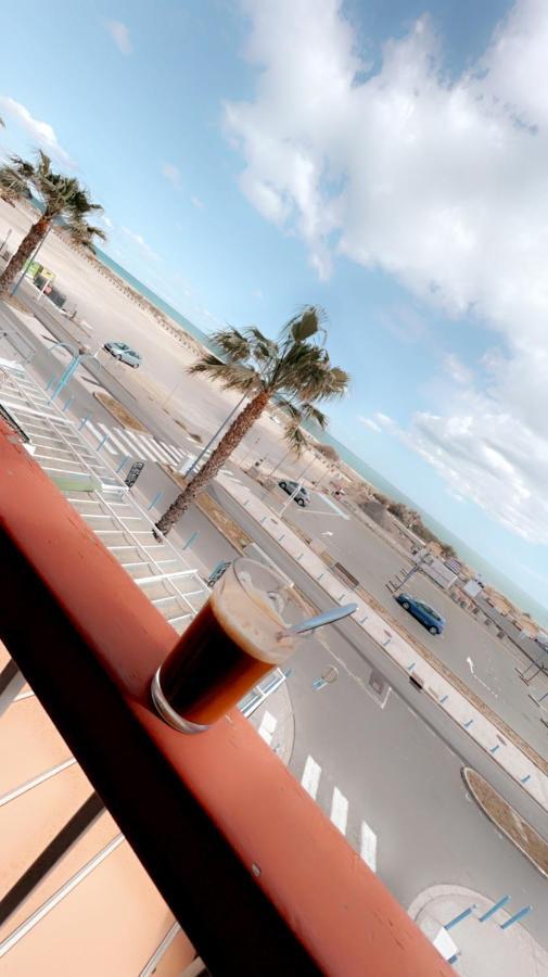 Au Bord De L'Eau Apartment Фльори Екстериор снимка
